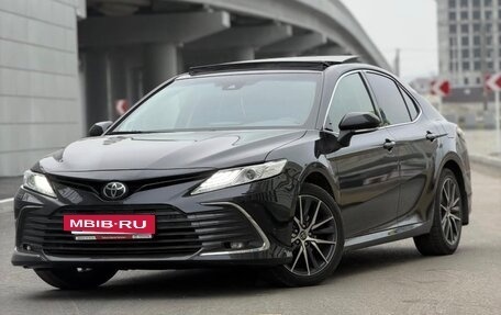 Toyota Camry, 2022 год, 3 050 000 рублей, 3 фотография