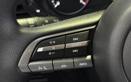 Mazda 3, 2022 год, 1 420 000 рублей, 13 фотография