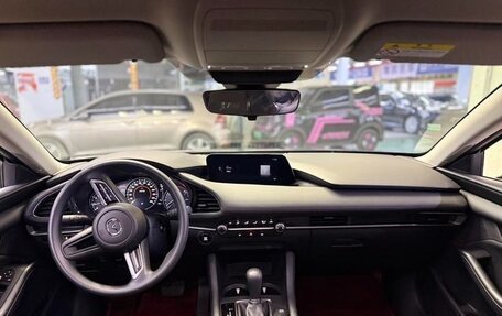 Mazda 3, 2022 год, 1 420 000 рублей, 7 фотография