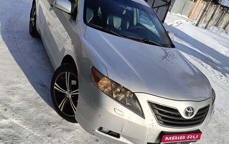 Toyota Camry, 2008 год, 950 000 рублей, 1 фотография