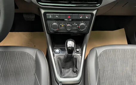 Volkswagen T-Cross I, 2022 год, 1 300 000 рублей, 17 фотография