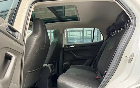 Volkswagen T-Cross I, 2022 год, 1 300 000 рублей, 10 фотография