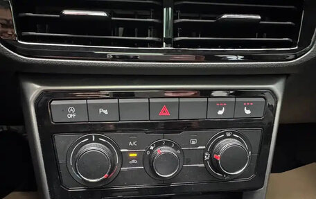 Volkswagen T-Cross I, 2022 год, 1 300 000 рублей, 18 фотография