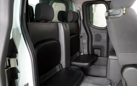 Nissan Navara (Frontier), 2007 год, 999 000 рублей, 7 фотография