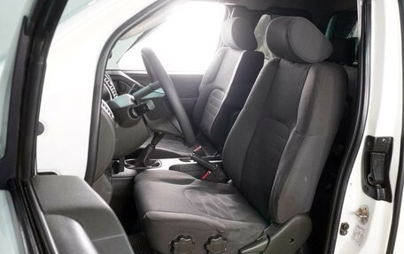 Nissan Navara (Frontier), 2007 год, 999 000 рублей, 10 фотография