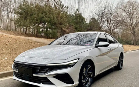 Hyundai Elantra, 2023 год, 1 550 000 рублей, 1 фотография