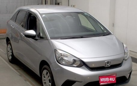 Honda Fit, 2022 год, 880 000 рублей, 1 фотография