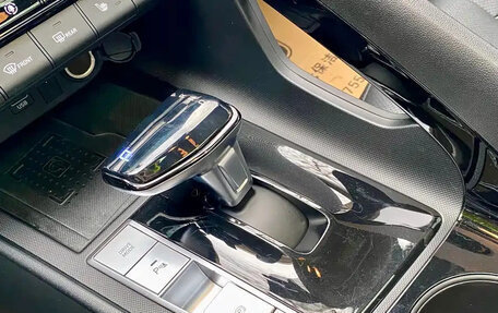 Hyundai Elantra, 2023 год, 1 550 000 рублей, 13 фотография