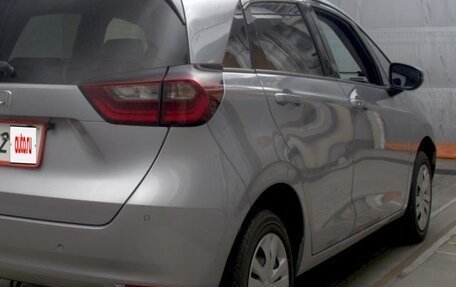 Honda Fit, 2022 год, 880 000 рублей, 6 фотография