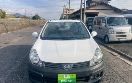 Nissan AD III, 2015 год, 600 000 рублей, 2 фотография