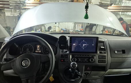 Volkswagen Caravelle T5, 2012 год, 2 400 000 рублей, 9 фотография