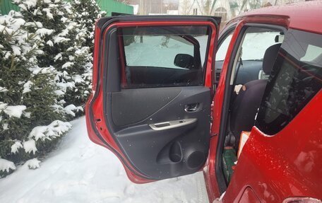 Toyota Ractis I, 2009 год, 530 000 рублей, 11 фотография