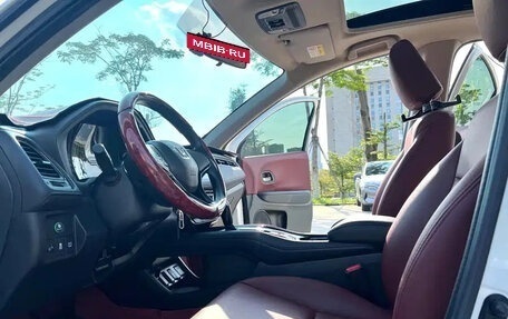 Honda Vezel, 2021 год, 1 300 000 рублей, 8 фотография