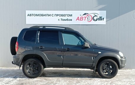 Chevrolet Niva I рестайлинг, 2017 год, 730 000 рублей, 5 фотография