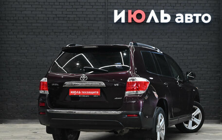 Toyota Highlander III, 2011 год, 2 300 000 рублей, 7 фотография