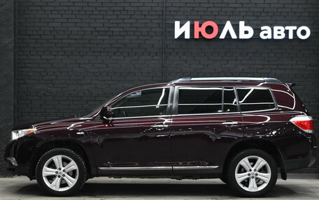 Toyota Highlander III, 2011 год, 2 300 000 рублей, 8 фотография