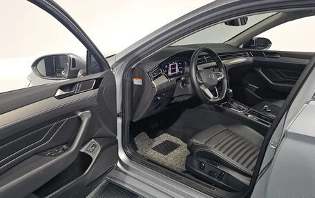 Volkswagen Passat B8 рестайлинг, 2022 год, 1 980 000 рублей, 5 фотография