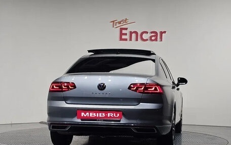 Volkswagen Passat B8 рестайлинг, 2022 год, 1 980 000 рублей, 4 фотография