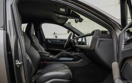 Porsche Cayenne III, 2023 год, 23 381 000 рублей, 29 фотография