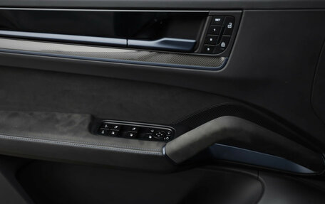 Porsche Cayenne III, 2023 год, 23 381 000 рублей, 24 фотография