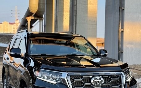 Toyota Land Cruiser Prado 150 рестайлинг 2, 2018 год, 6 150 000 рублей, 3 фотография