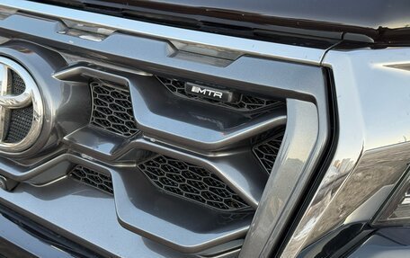 Toyota Land Cruiser Prado 150 рестайлинг 2, 2018 год, 6 150 000 рублей, 19 фотография