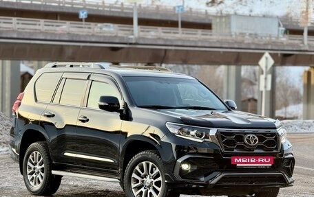 Toyota Land Cruiser Prado 150 рестайлинг 2, 2018 год, 6 150 000 рублей, 31 фотография