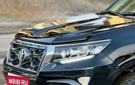 Toyota Land Cruiser Prado 150 рестайлинг 2, 2018 год, 6 150 000 рублей, 33 фотография