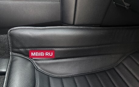 Toyota Land Cruiser Prado 150 рестайлинг 2, 2018 год, 6 150 000 рублей, 38 фотография