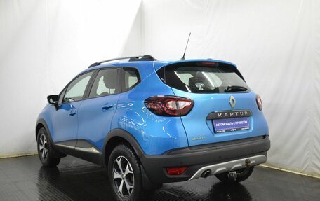 Renault Kaptur I рестайлинг, 2017 год, 1 135 000 рублей, 7 фотография