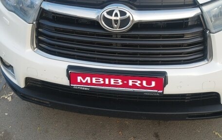 Toyota Highlander III, 2013 год, 2 650 000 рублей, 1 фотография