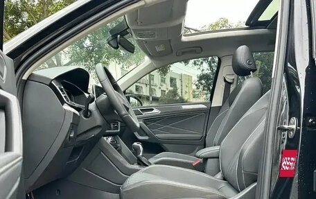 Volkswagen Tiguan II, 2024 год, 3 560 500 рублей, 14 фотография