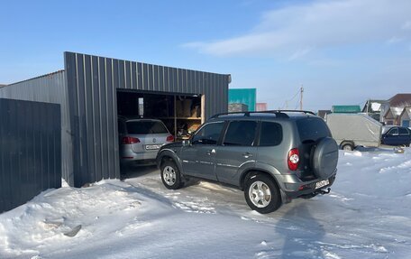 Chevrolet Niva I рестайлинг, 2011 год, 490 000 рублей, 3 фотография