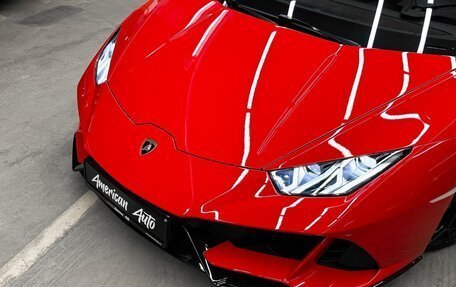 Lamborghini Huracán, 2022 год, 27 990 000 рублей, 6 фотография