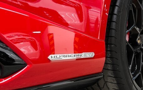 Lamborghini Huracán, 2022 год, 27 990 000 рублей, 8 фотография