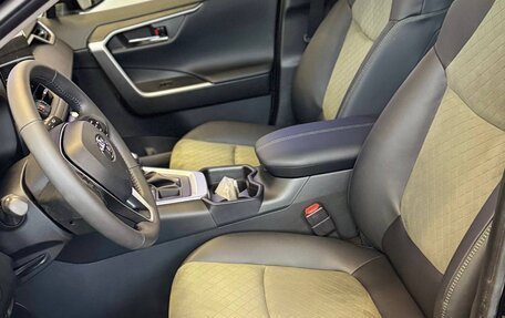 Toyota RAV4, 2025 год, 4 100 000 рублей, 8 фотография