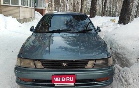 Toyota Vista, 1991 год, 300 000 рублей, 3 фотография