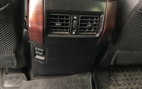 Toyota Land Cruiser Prado 150 рестайлинг 2, 2015 год, 3 600 000 рублей, 29 фотография