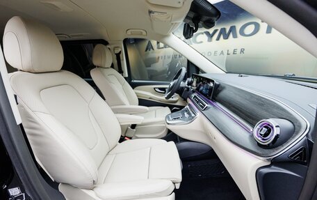 Mercedes-Benz V-Класс, 2025 год, 14 780 000 рублей, 24 фотография