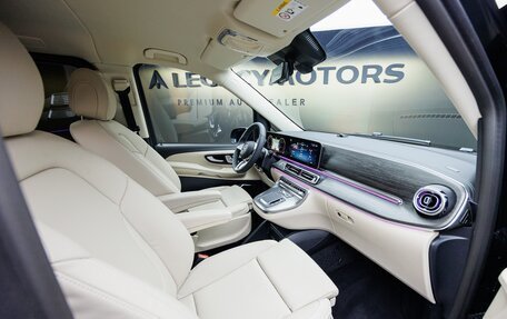 Mercedes-Benz V-Класс, 2025 год, 14 780 000 рублей, 23 фотография