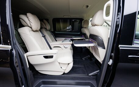 Mercedes-Benz V-Класс, 2025 год, 14 780 000 рублей, 34 фотография