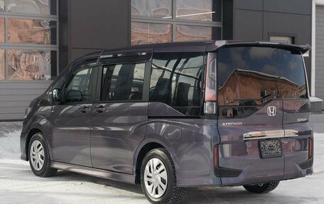 Honda Stepwgn IV, 2017 год, 2 300 000 рублей, 7 фотография