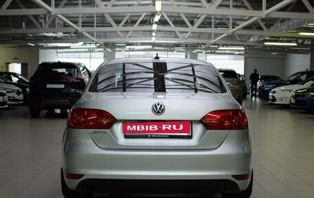 Volkswagen Jetta VI, 2014 год, 1 370 000 рублей, 6 фотография