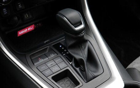 Toyota RAV4, 2025 год, 4 290 000 рублей, 16 фотография