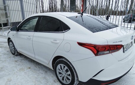 Hyundai Solaris II рестайлинг, 2021 год, 1 289 000 рублей, 2 фотография