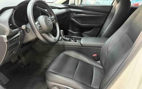 Mazda 3, 2021 год, 1 300 000 рублей, 9 фотография