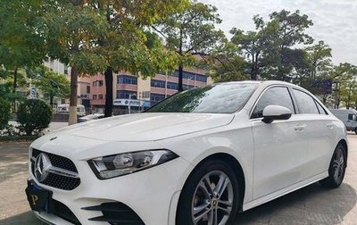 Mercedes-Benz A-Класс, 2022 год, 1 820 000 рублей, 1 фотография