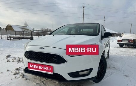 Ford Focus III, 2017 год, 1 075 000 рублей, 2 фотография