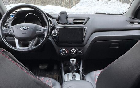 KIA Rio III рестайлинг, 2013 год, 950 000 рублей, 3 фотография