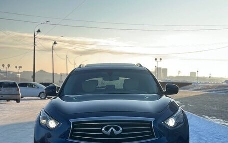 Infiniti QX70, 2016 год, 1 990 000 рублей, 3 фотография